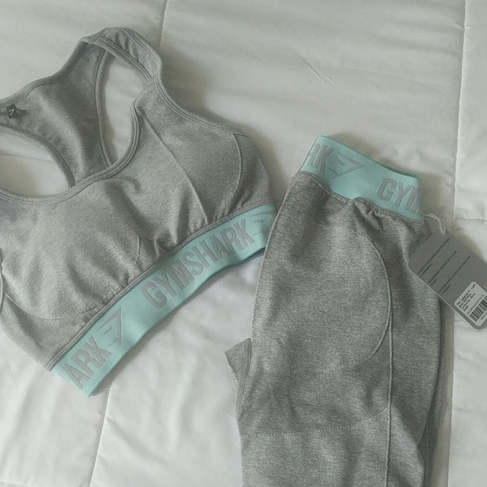 Gymshark flex V3 set light grey marl pale turquois